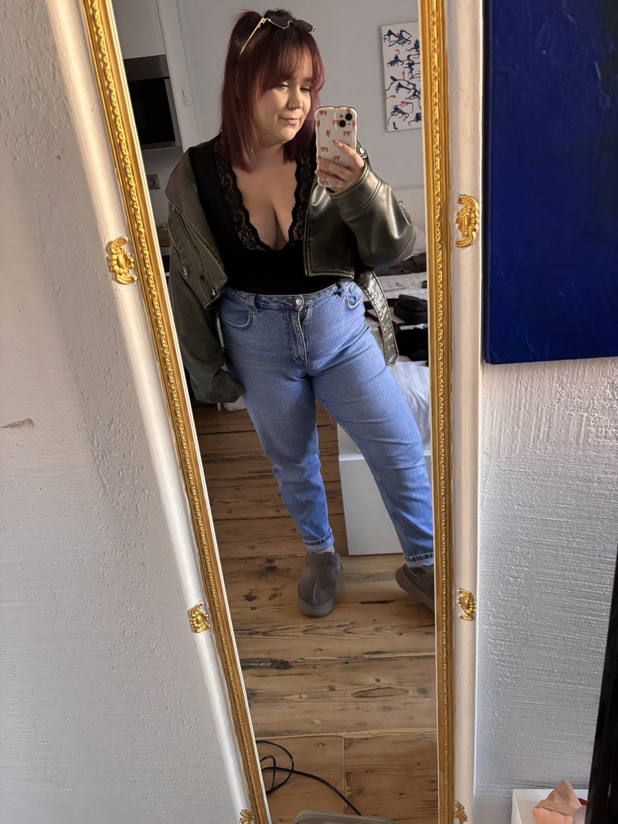 𝔸𝕞𝕓𝕤🌻 tweet media