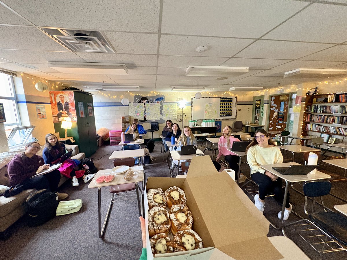 Aurora Gambit tweet media