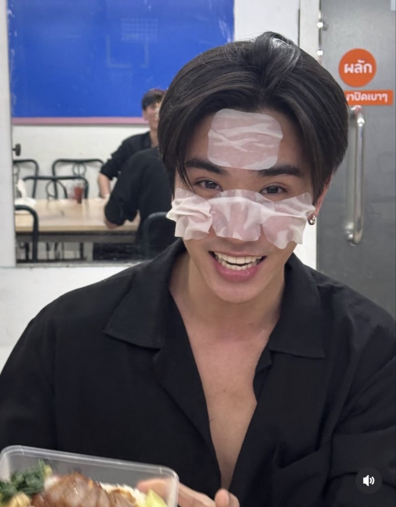 c ⛅️ tweet media