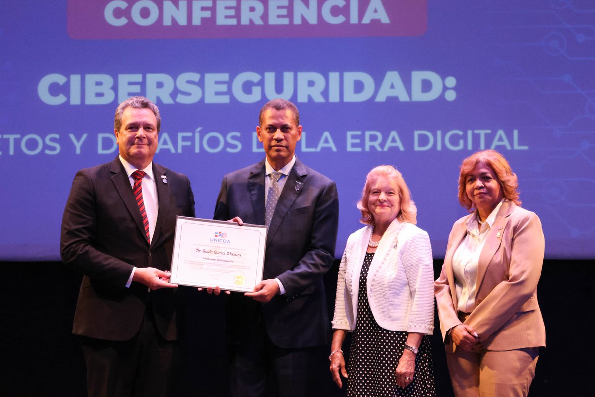 Domínico Americano tweet media