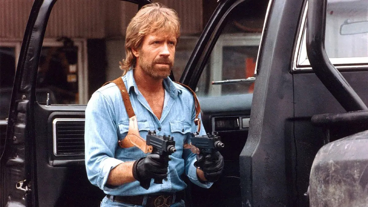 GeeksGamersCom's tweet photo. Action star and martial arts legend Chuck Norris has passed away. 

Article incoming. https://t.co/9ALRJy4jUS