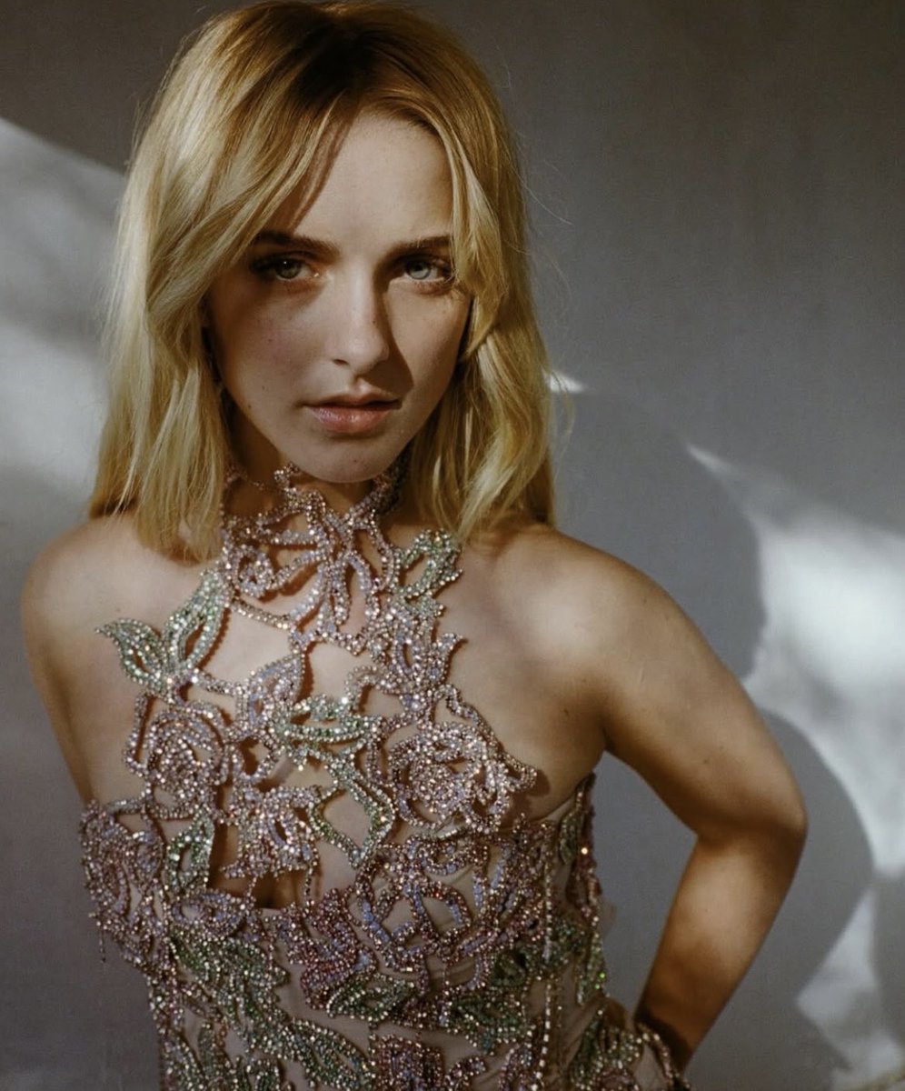 maydove thinker 💭 tweet media