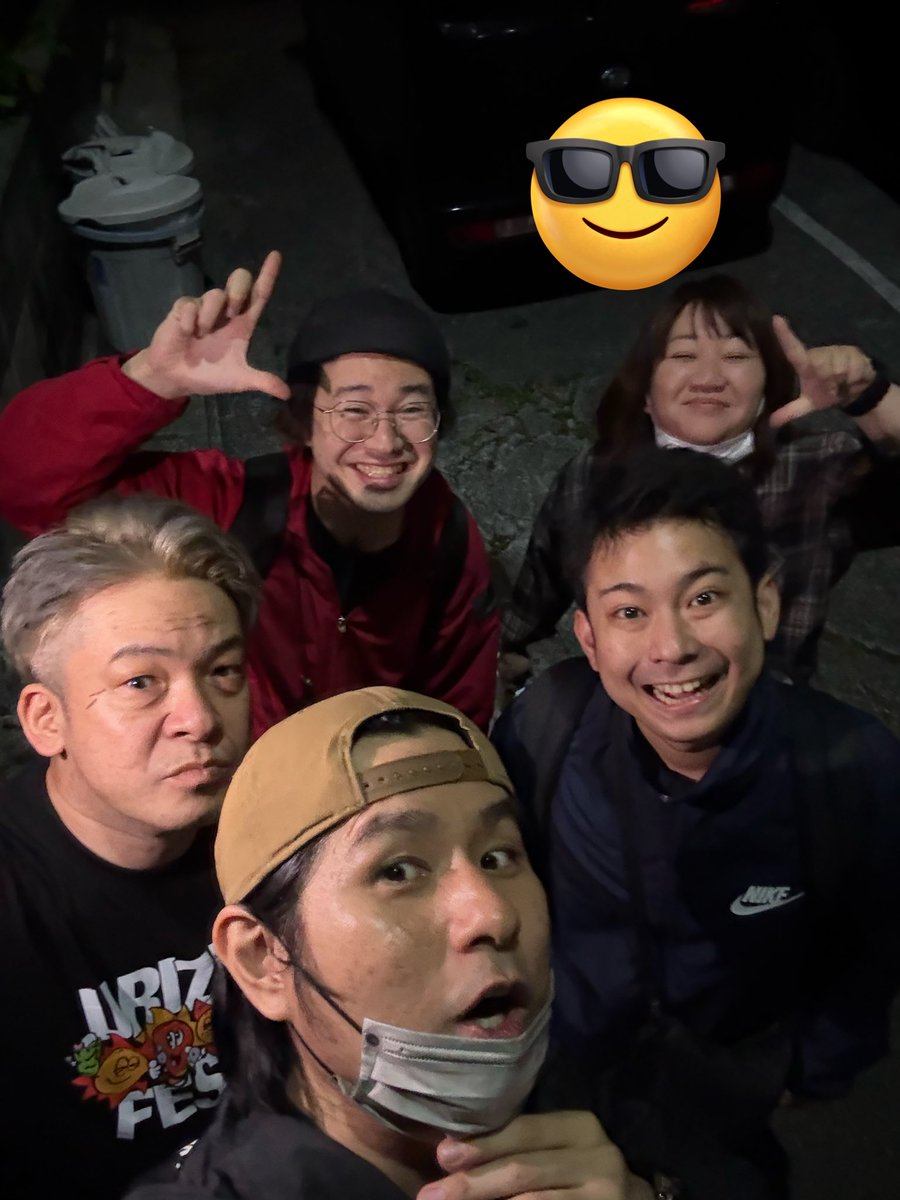 無事に終わった20日（祝）
お笑いかかりつけ医からの単独ライブ2ステ。
見に来てくれた皆様に激烈感謝！
クッタクタですが健康的。
そして明日はお笑い劇場
夜からはリミカン配信
日曜日はヨルカラパラサラ
そそるぜ！（千空）

単独を手伝ってくれた
盛光、りょうと、ゆみこさん
ありがとう😭！