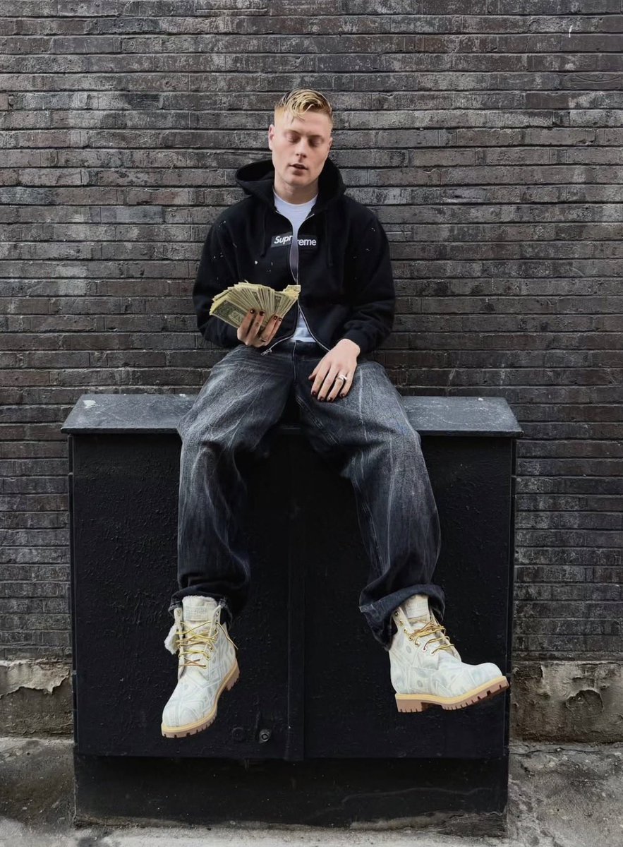 HardestFitPics's tweet photo. Supreme x  Maison Margiela https://t.co/1UdSdPQ0mY