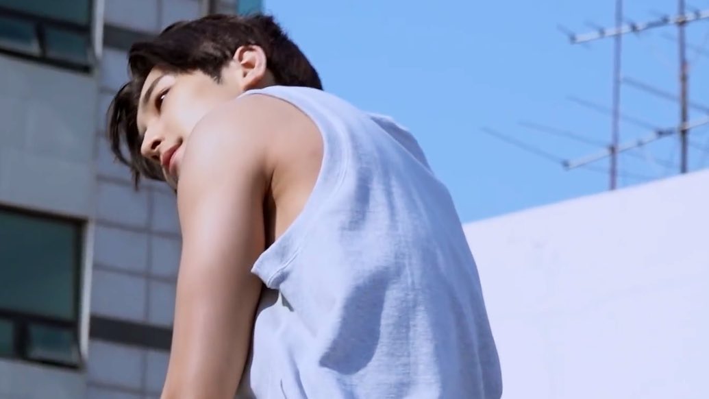 エイト@ tweet media