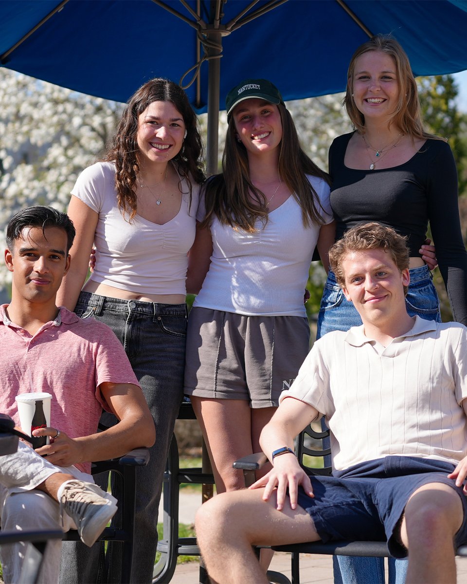 Assumption University tweet media