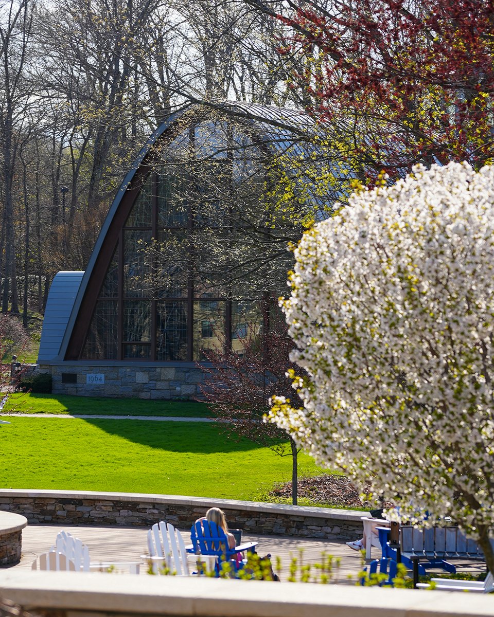 Assumption University tweet media