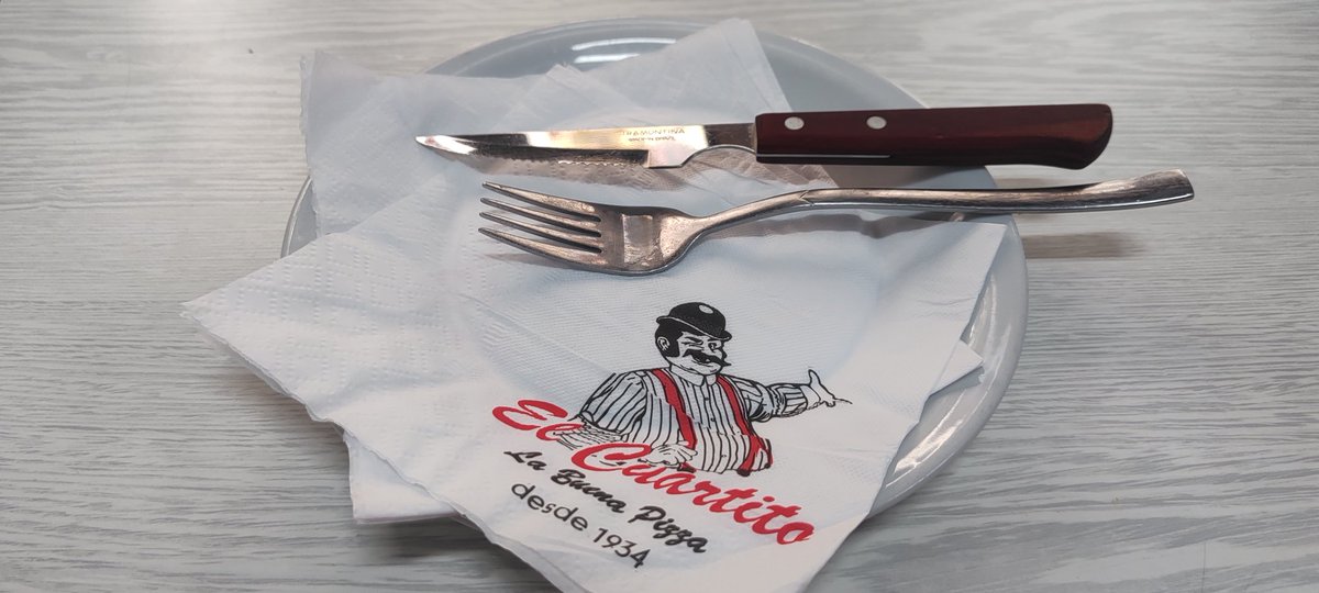 Frau Bruja tweet media