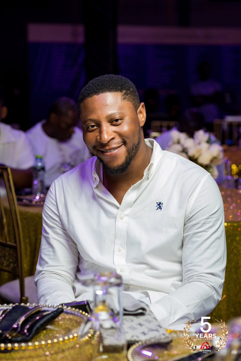 Captured with a bright smile the other night at Akwaaba Magic’s 5 years anniversary.We Stand Tall !
E be tinz !
#LetItBen 🔥