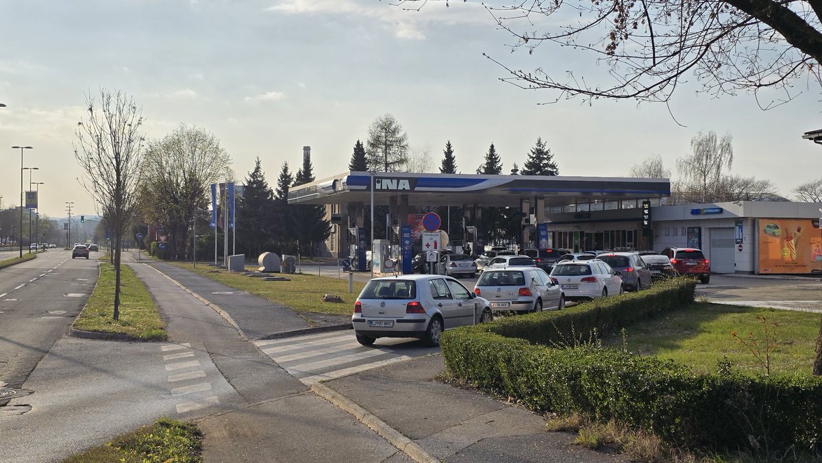 Venet, 🙏🇸🇮🔔 tweet media