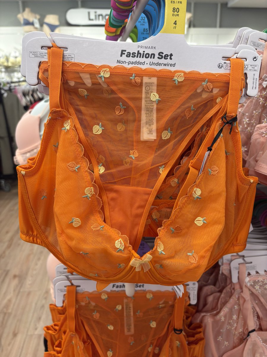 Peach 🍑 tweet media