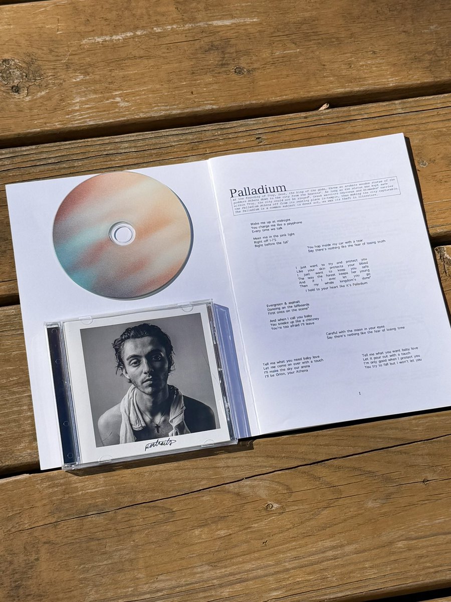 Final 100 bundles on the store 💙
Special edition portraits CD + a free Palladium lyric booklet, all yours store.greysonchancemusic.com