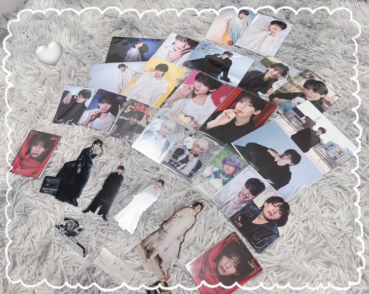 togi__44's tweet photo. 現地写真撮り忘れましたがtkmcバーイベ最高に楽しかったです🎉✨️✨️
夜はいろちゃん家で鑑賞会ぱーてぃ✌️ https://t.co/4KTfeT8yfo