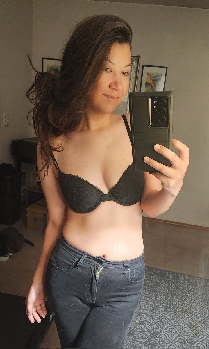 Sarah Rio tweet media