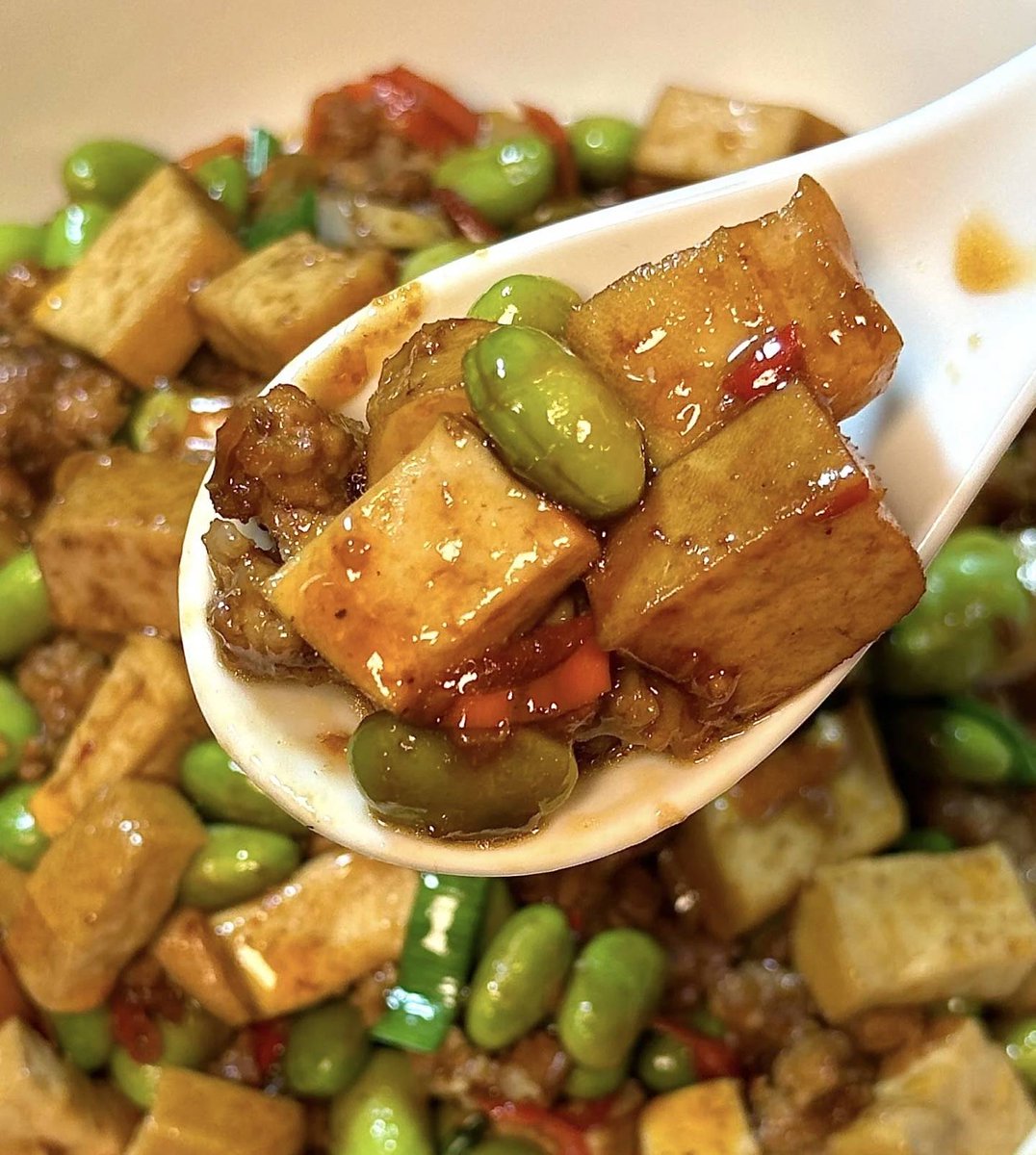 Bloqqer Qirl tweet media