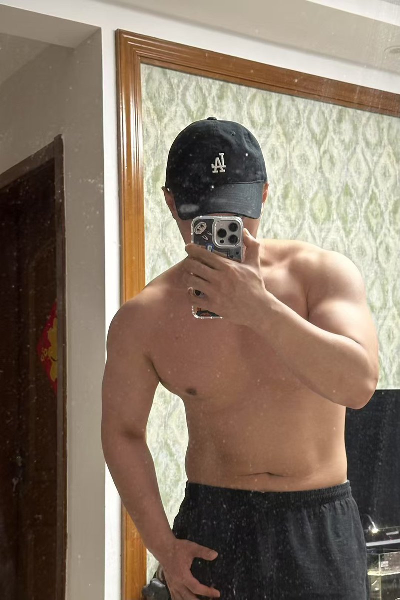 要早睡 tweet media