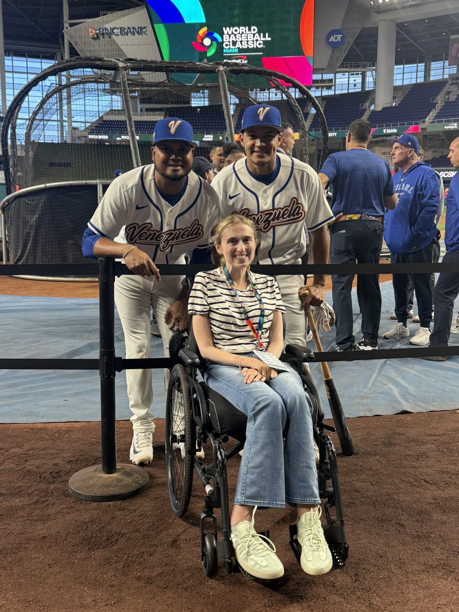 Mari Montes 🇻🇪🫓🥭✏️🐾 ⚾️🏳️‍🌈 tweet media