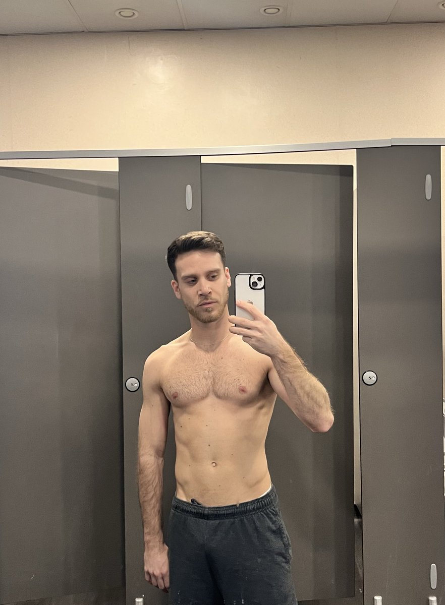 Daflor17 tweet media