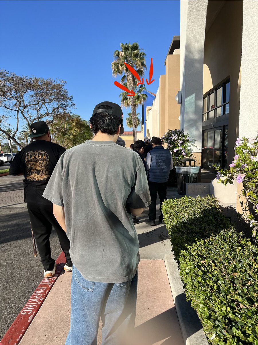 rennie 🥚 tweet media