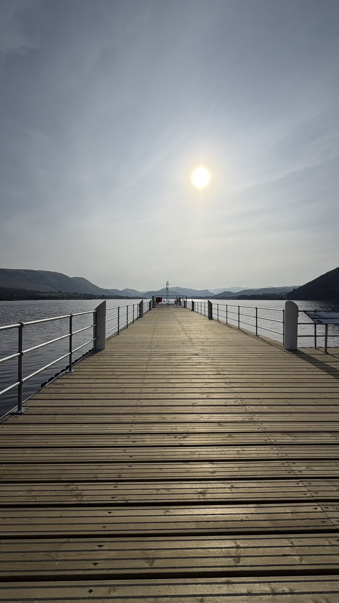 gcorrighan's tweet image. Room with a view!☀️😎🙌
Struck gold with the weather 
#ullswater #waterside