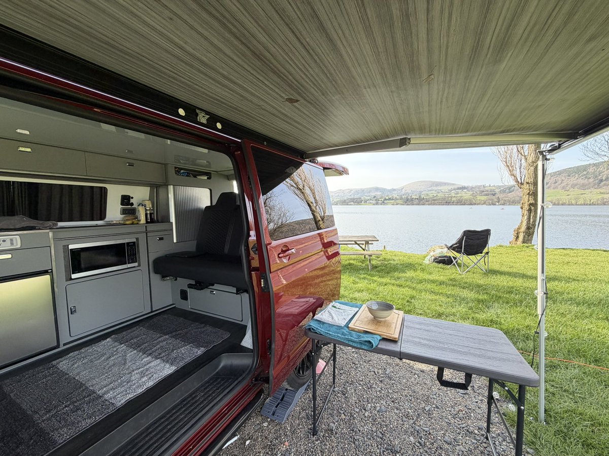 gcorrighan's tweet image. Room with a view!☀️😎🙌
Struck gold with the weather 
#ullswater #waterside