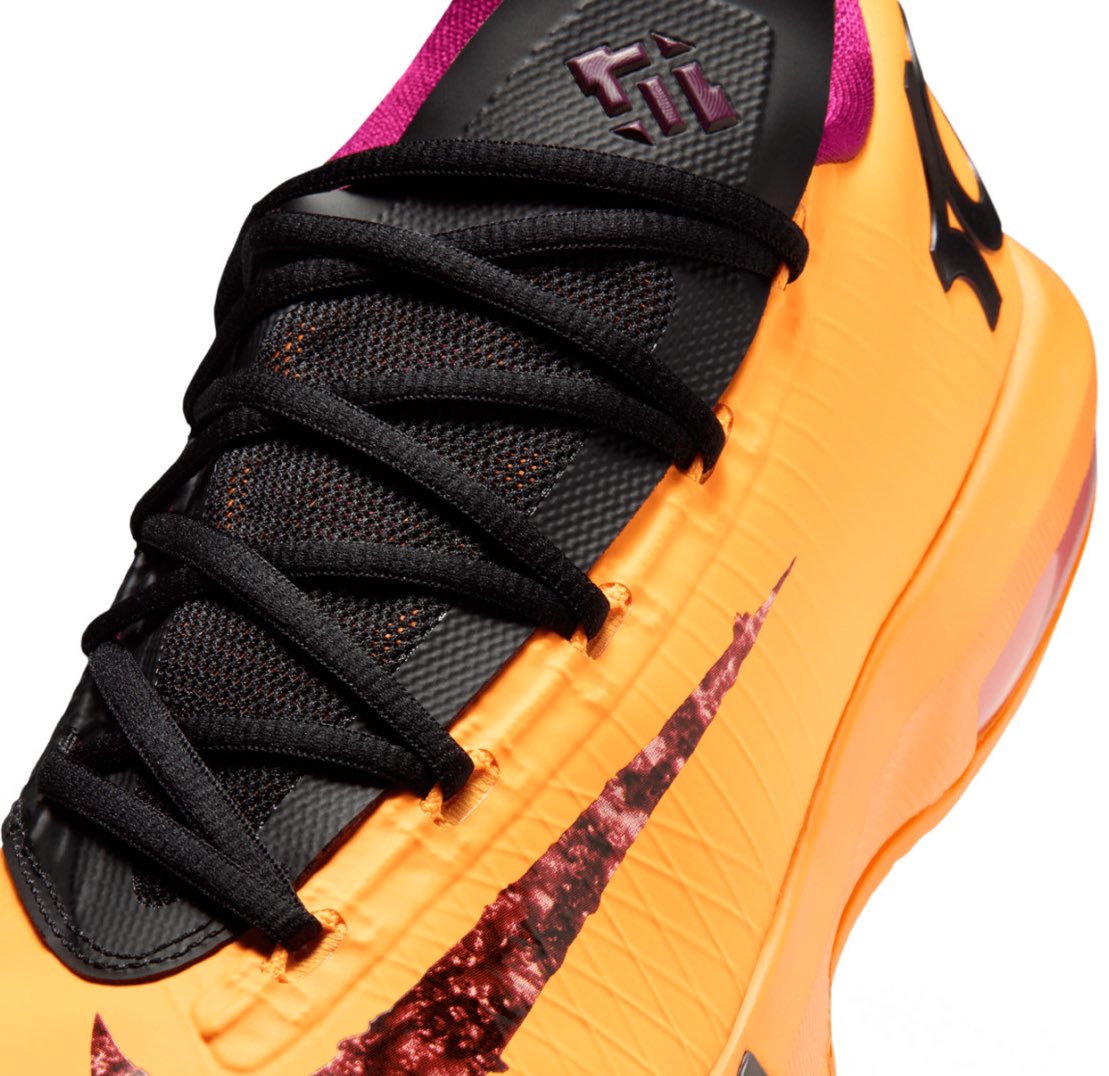 TROPHY ROOM tweet media