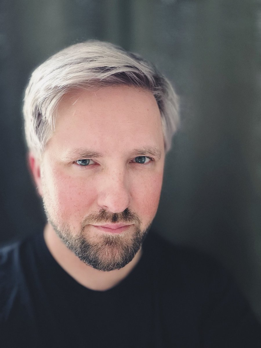 basvasilich tweet media