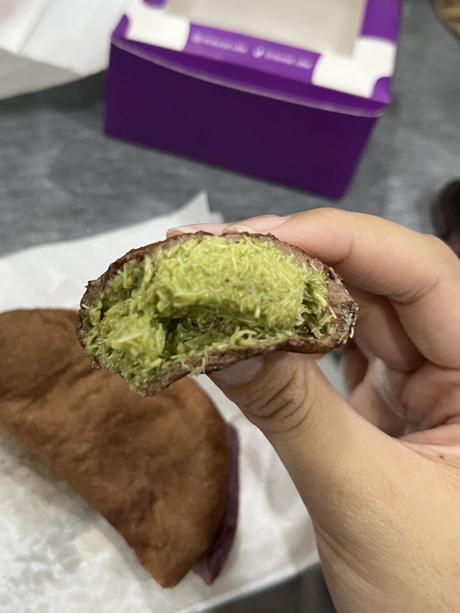 ody 𝜗𝜚 tweet media