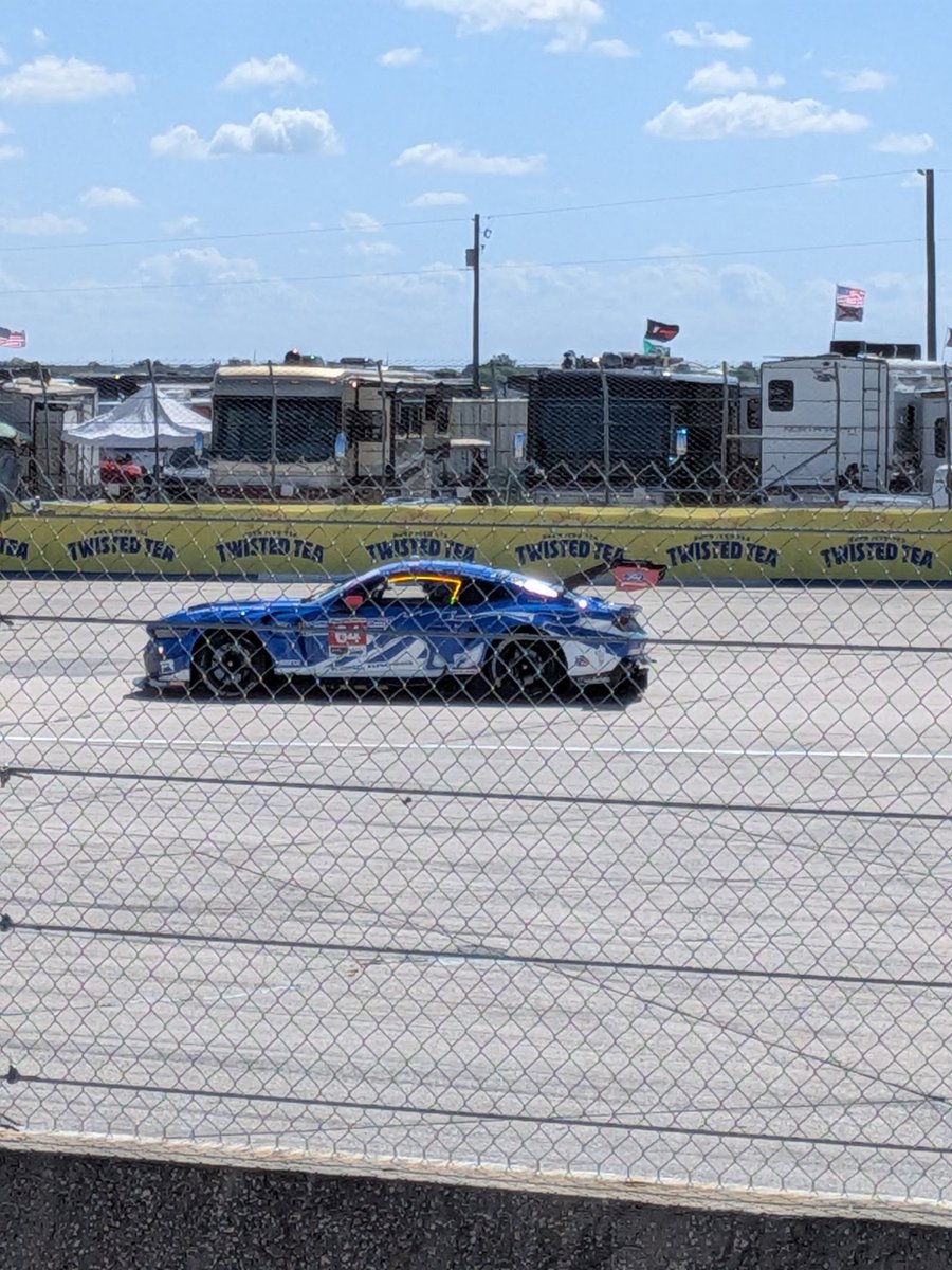You_Jam_Right's tweet photo. Time for GTD Pro qualifying #IMSA @vassersullivan #LexusRacing @sebringraceway https://t.co/XNCeOw5vPu