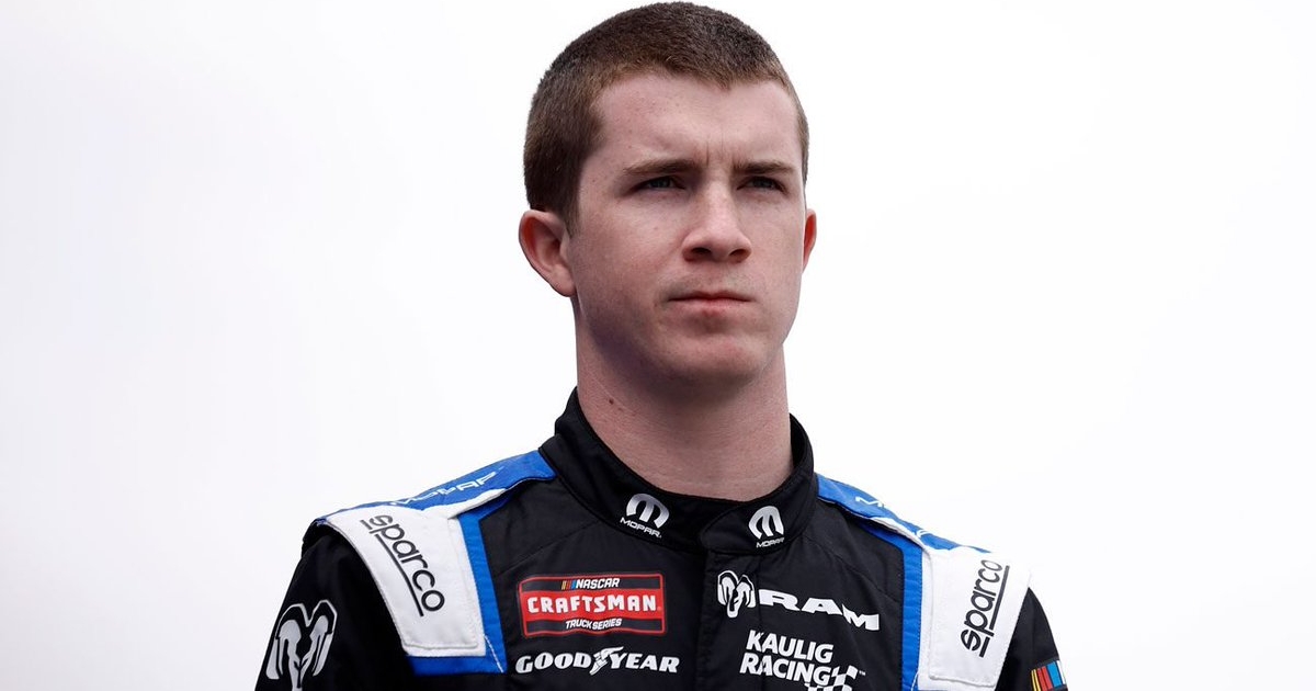 Instinct Magazine tweet media