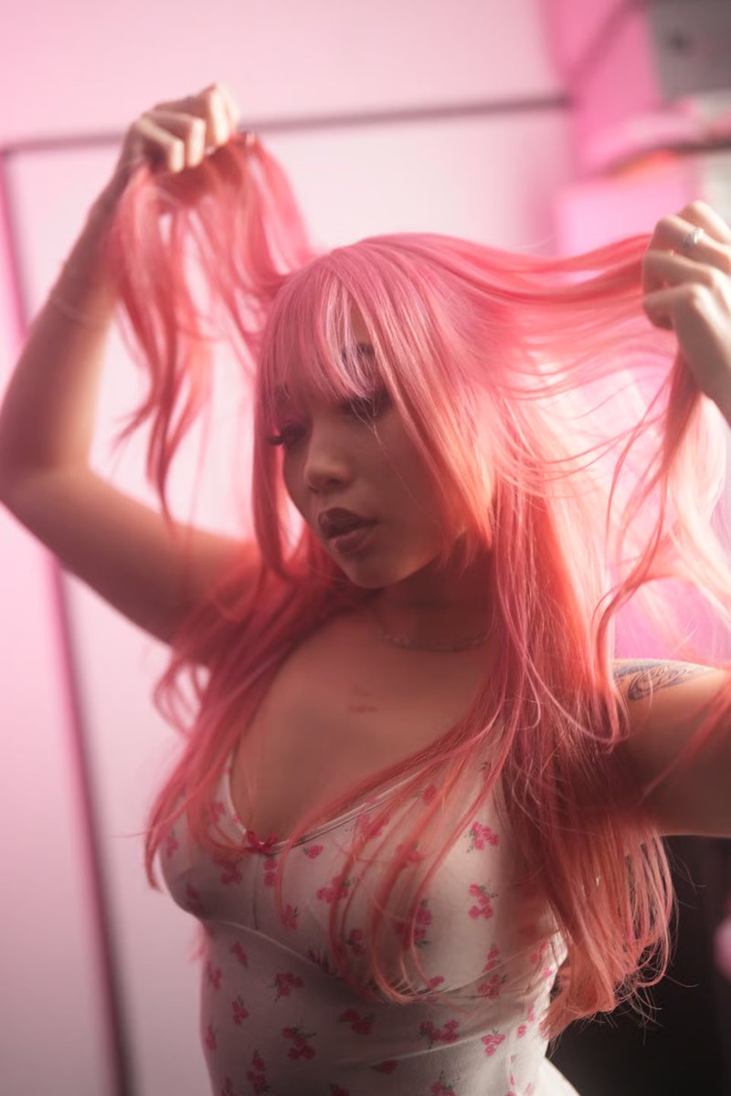 Playboy Club tweet media