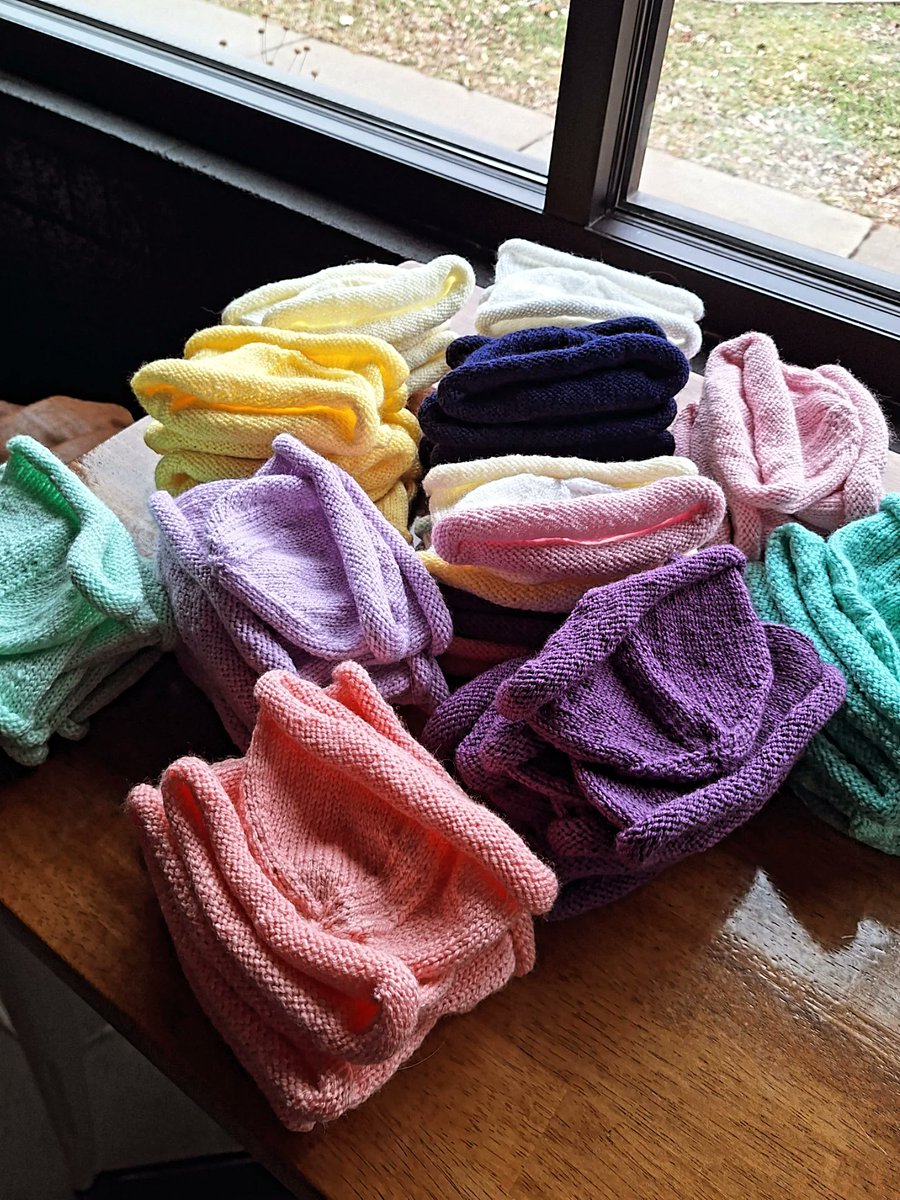 Edward Lopi 🧶🐏 Knitting Vtuber tweet media