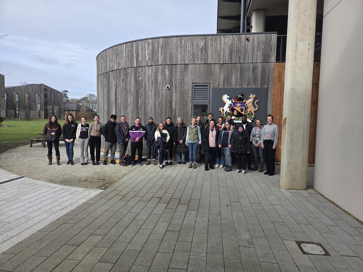 RoyalVetCollege's tweet image. 🔬 As British Science Week draws to a close, thanks go to all our staff and student ambassadors who have been involved in visiting schools and working with teachers over the past few days.

#BritishScienceWeek