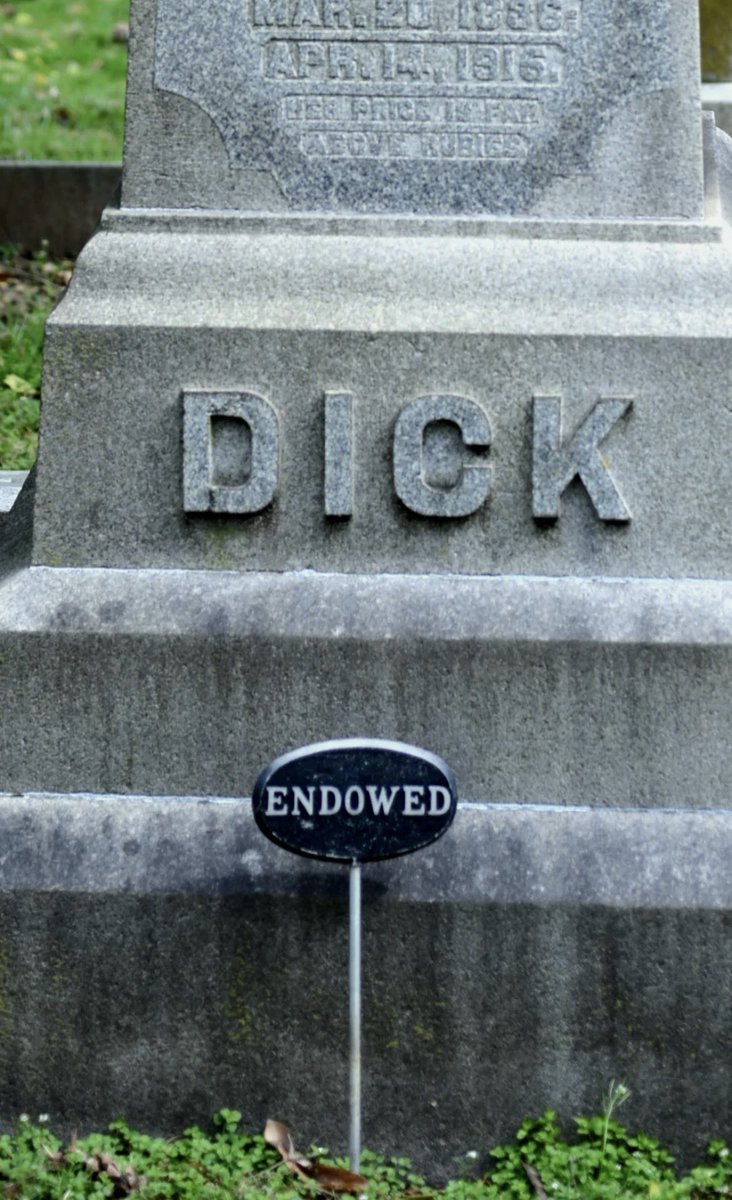 Tombstones with Unusual Fonts tweet media