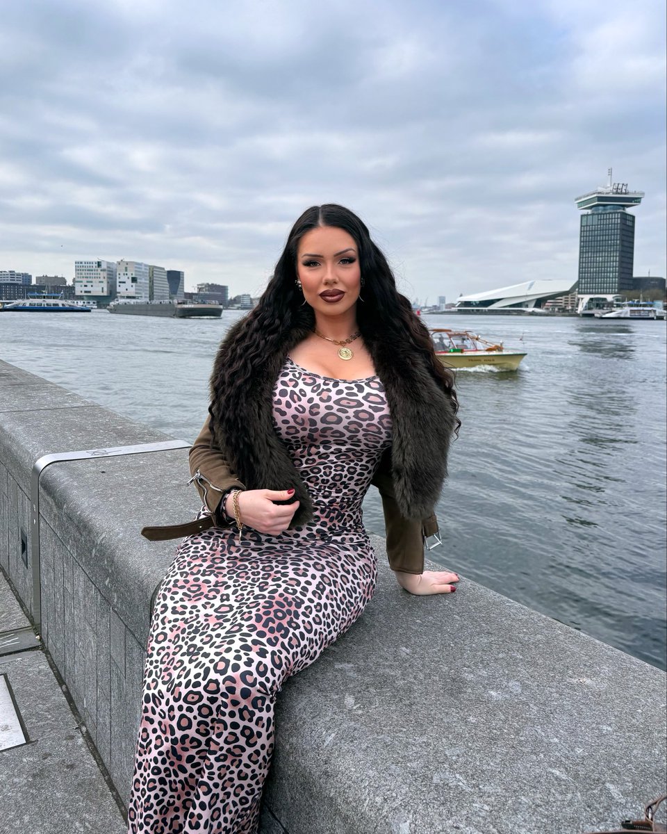 𝓐𝓶𝓮𝓵𝓲𝓮 tweet media