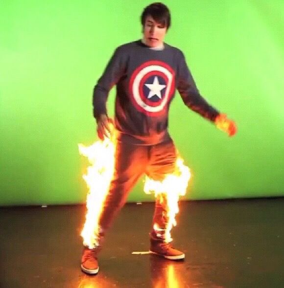 amelia 🌙 tweet media