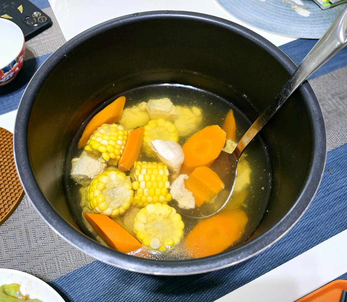 cameron Eclipse tweet media