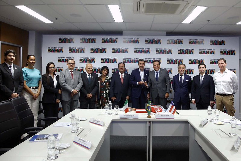 Italy in Brazil tweet media