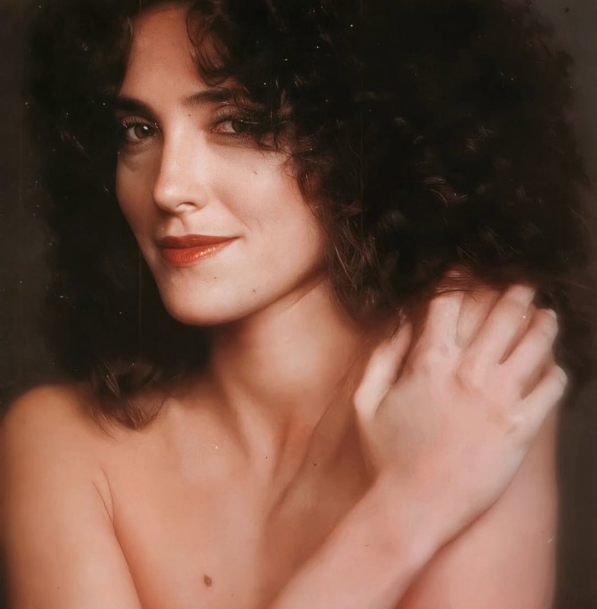 Em 1982, Christiane Torloni foi clicada por Antônio Guerreiro para um ensaio da revista Interview. ✨ #ChristianeTorloni #Christorloni #Ensaio