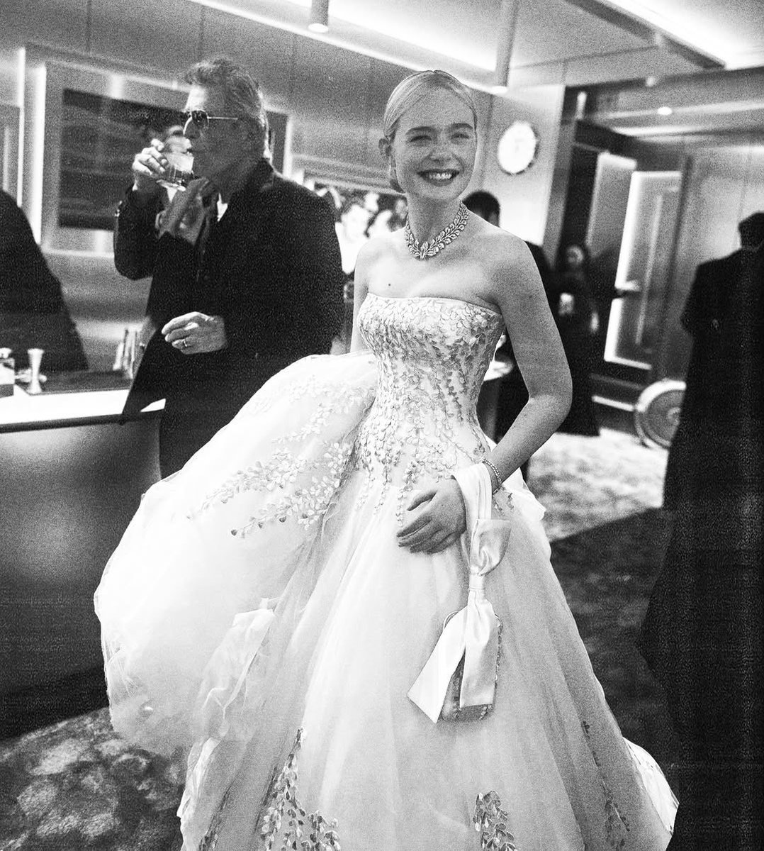 Elle Fanning Central 👽 tweet media