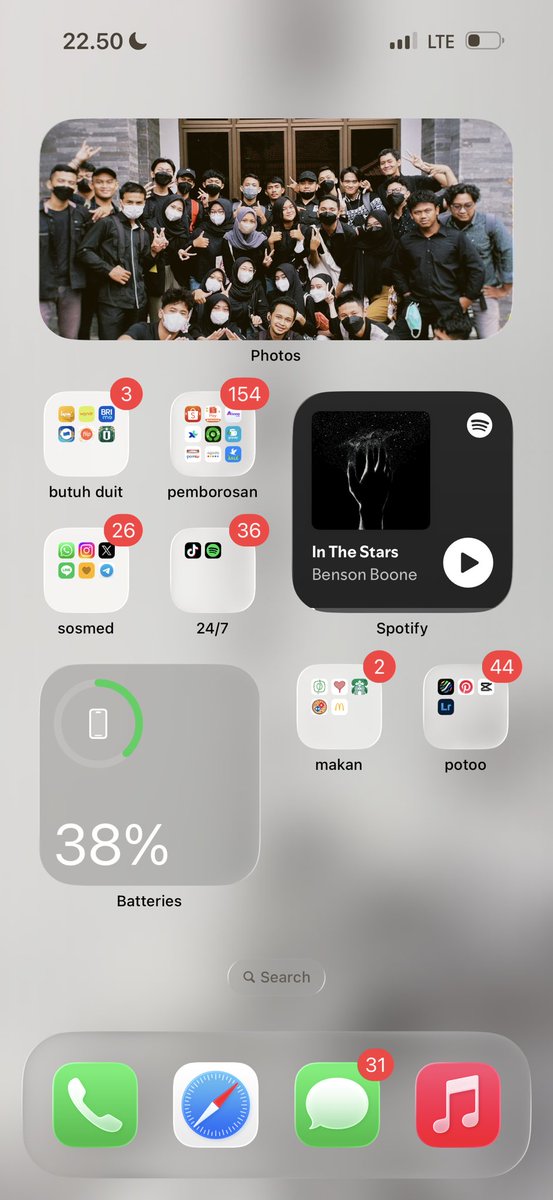 F U N G I tweet media