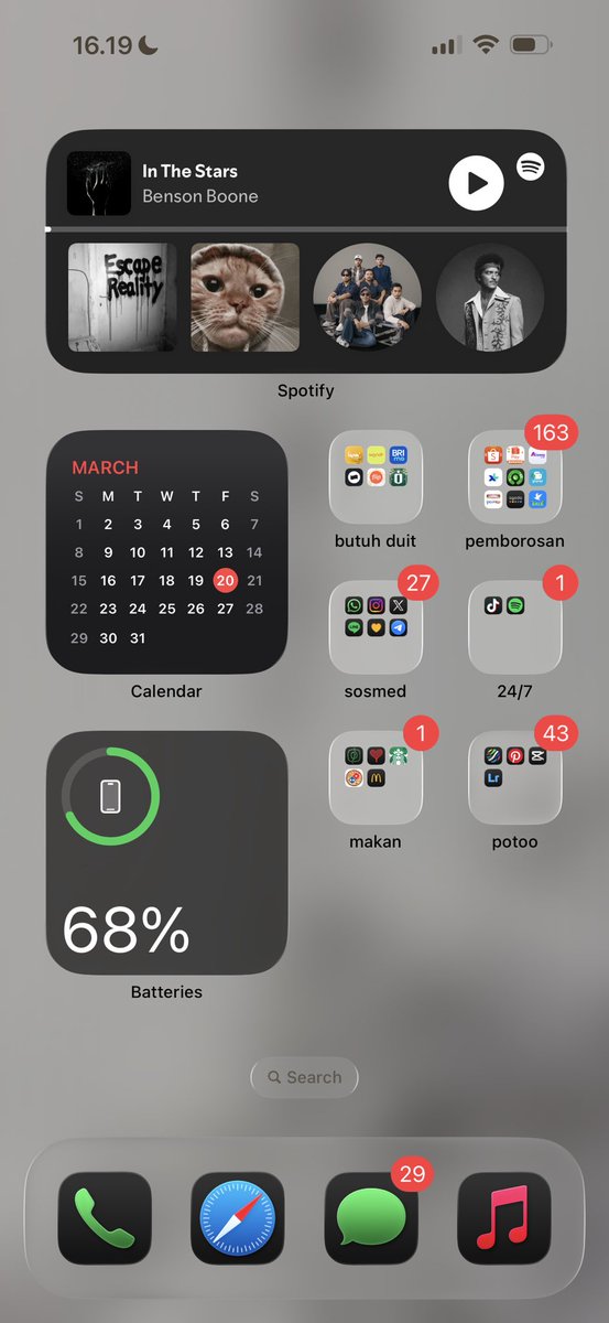 F U N G I tweet media