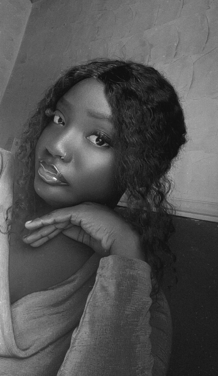 Muna🦋 tweet media