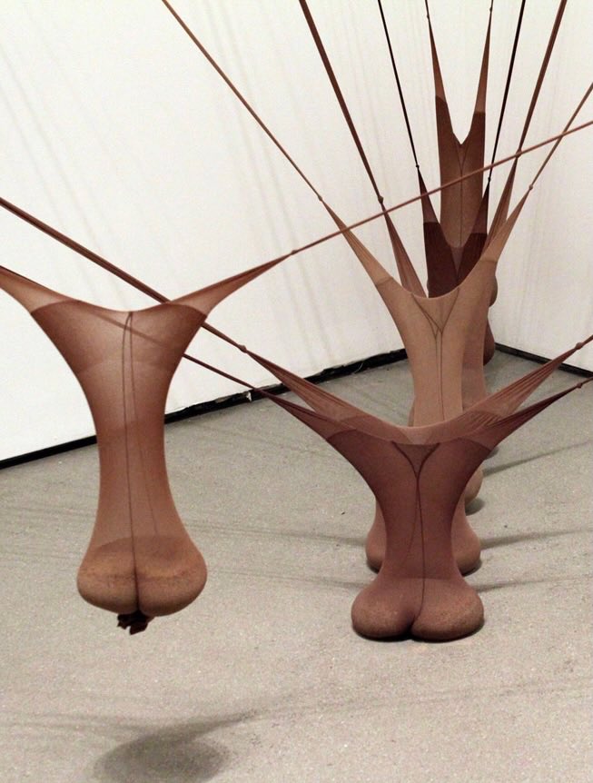 Composition tweet media