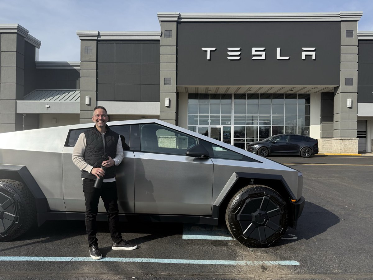 Rodney Niya 🇮🇷 tweet media