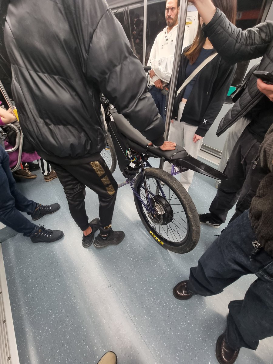 🇪🇸🇻🇪Boris Flores tweet media