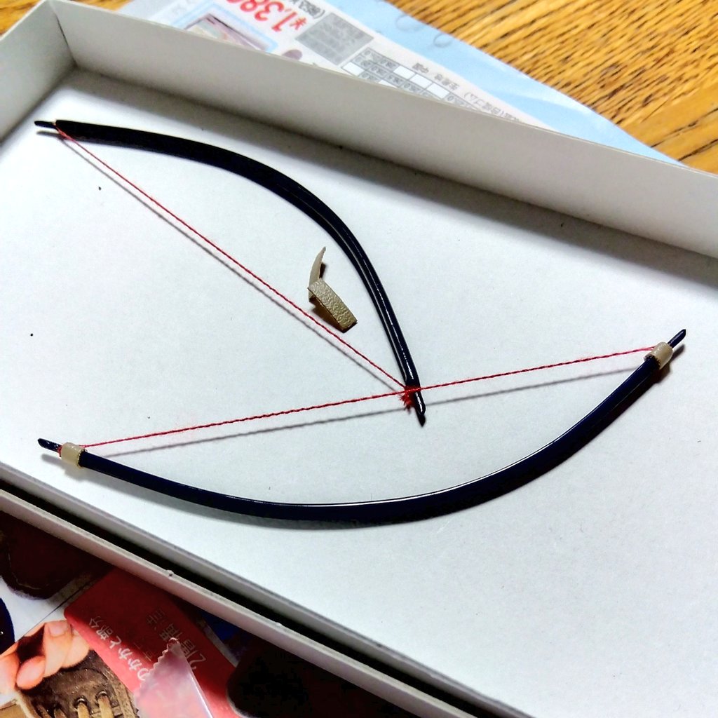 yuntsukifune's tweet photo. 今週は弦張りまで🏹
持ち手の糸を巻いて、矢を作るのはまた来週🙌 https://t.co/YgcvDiyfeJ