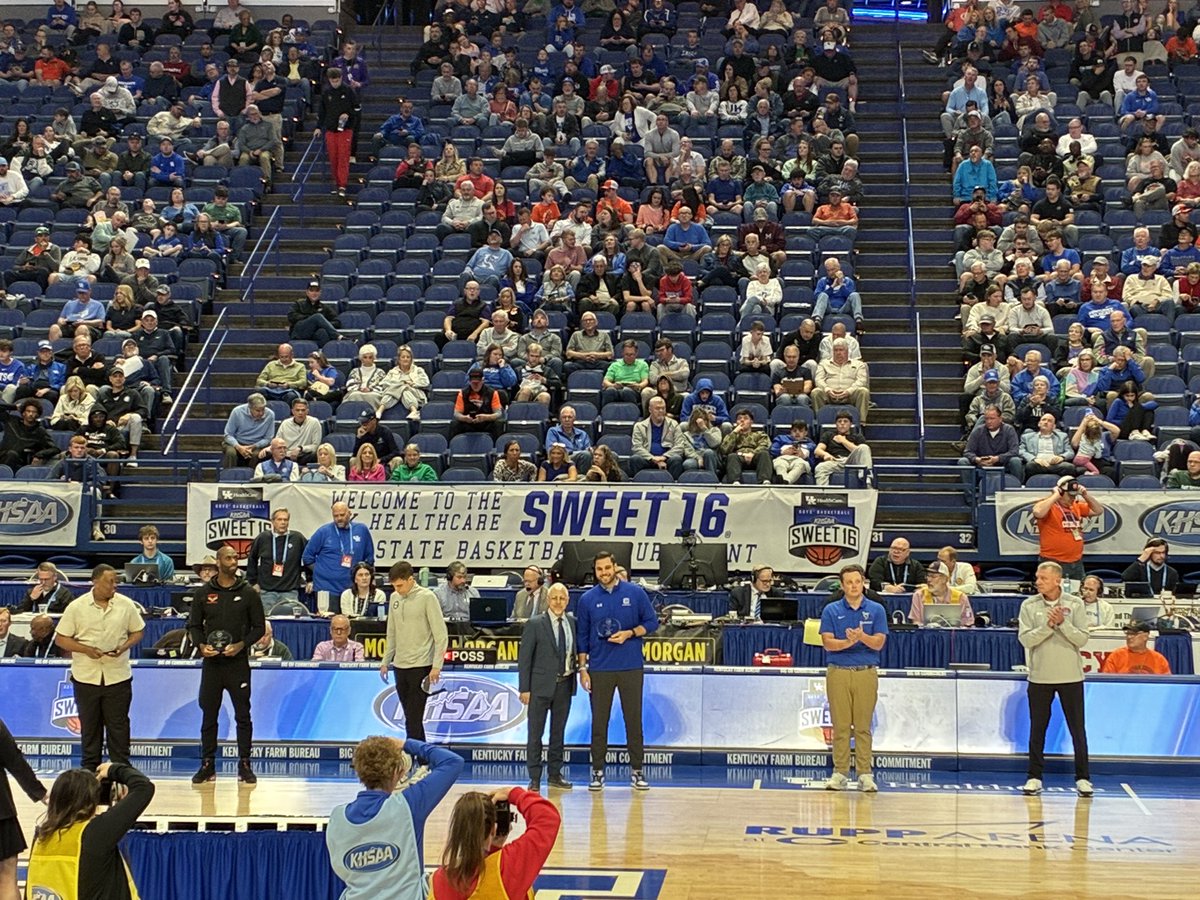 Cov Cath Hoops tweet media