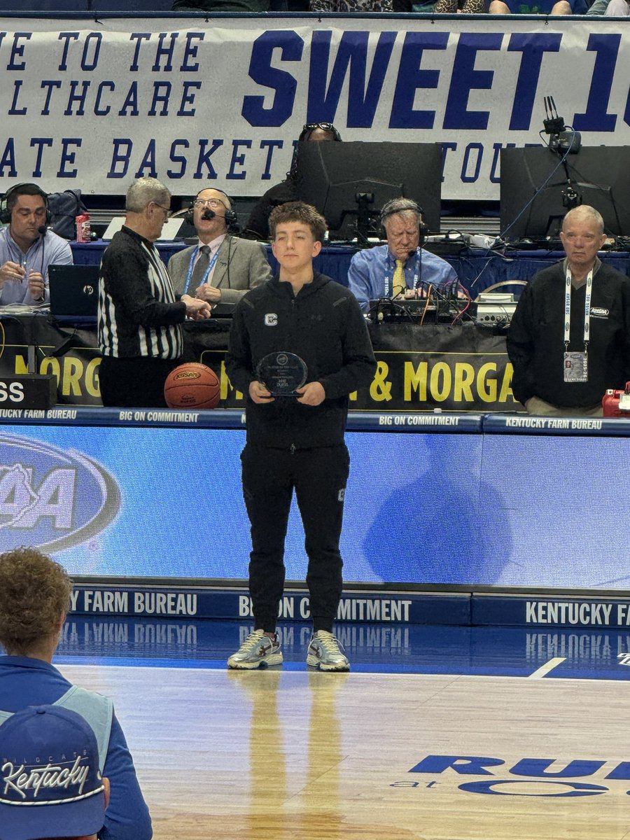 Cov Cath Hoops tweet media