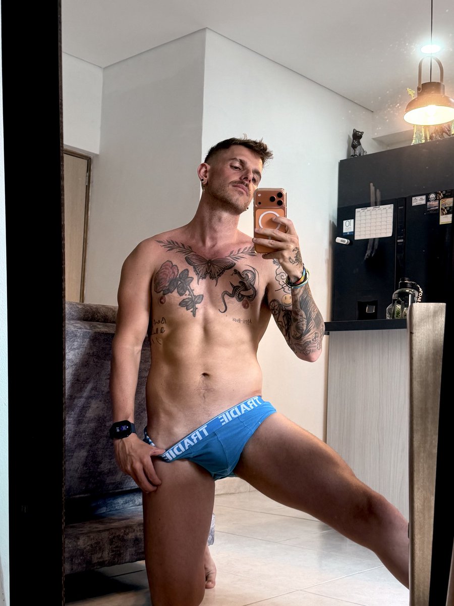 Only Mark tweet media